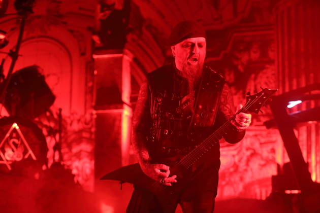 Sven Atle Erkekjetter Silenoz Kopperud von der Band Dimmu Borgir bei einem Konzert in der Columbiahalle in Berlin, 23. Oktober 2026. Behemoth & Dimmu Borgir Konzert Berlin