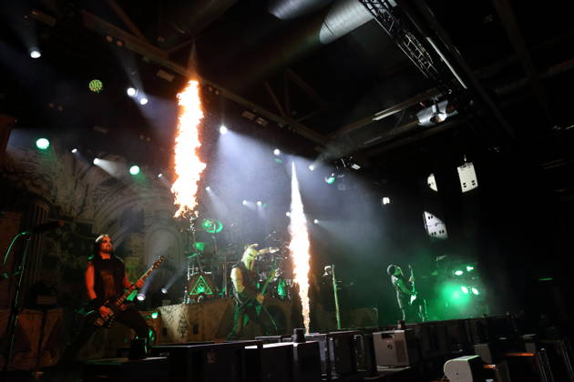 Victor Brandt, Kjell Age Damage Karlsen, Dariusz Daray Brzozowski, Stian Tomt Shagrath Thoresen, Geir Gerlioz Bratland und Sven Atle Erkekjetter Silenoz Kopperud, v.l., von der Band Dimmu Borgir bei einem Konzert in der Columbiahalle in Berlin, 23. Oktober 2026. Behemoth & Dimmu Borgir Konzert Berlin