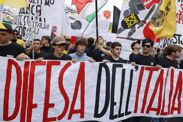 Students protest in Rome ROME, ITALY - OCTOBER 24: Members of Azione Studentesca (Student Action), a far-right student movement, take part in a demonstration in Rome, Italy, on October 24, 2026. Riccardo De Luca Anadolu Rome Italy. Editorial use only. Please get in touch for any other usage.  Copyright: x2026xAnadoluxRiccardoxDexLucax