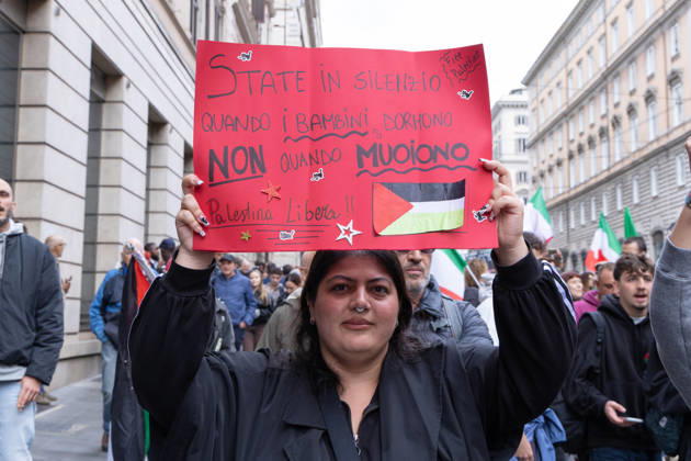 IPA90113080 - Italy Out of the War Rally in Rome  Copyright: xMatteoxNardonex xMatteoxNardonex IPA90113080