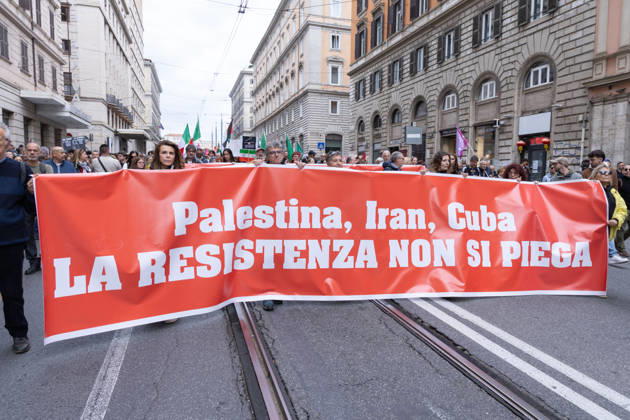 IPA90113082 - Italy Out of the War Rally in Rome  Copyright: xMatteoxNardonex xMatteoxNardonex IPA90113082