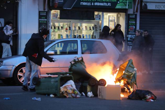 PROTESTS ON OCTOBER 24 PHOTOPQR NICE MATIN BOUTRIA LUC 10 24 2026 Photo by Boutria Luc, Nice Matin, Var Matin: PROTEST IN DOWNTOWN TOULON—TEAR GAS AND POLICE CHARGESVARD DE STRASBOURG, France, Oct. 24, 2026 Another day of protests this Saturday, and amid fears of renewed violence and looting, restrictions on freedom of movement and assembly have multiplied, drawing sharp criticism from civil liberties groups France  Copyright: xPHOTOPQR NICExMATIN MAXPPPxBOUTRIAxLUCx 20261024NIM8144 20261024NIM8144