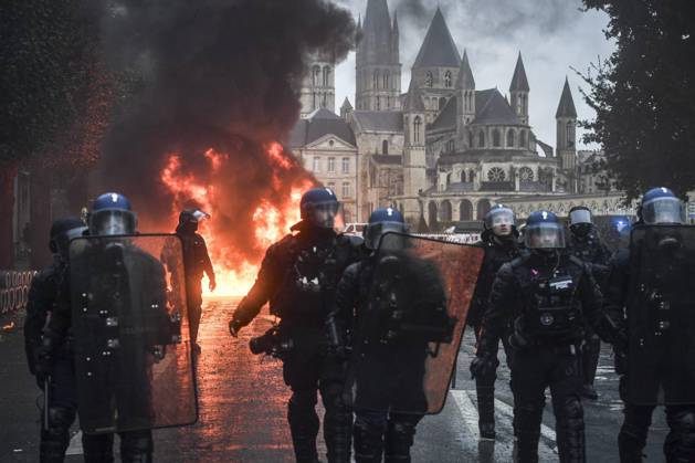 OCTOBER 24 PROTESTS PHOTOPQR OUEST FRANCE Charles BURY CAEN 10 24 2026 Act II of the protests against the high cost of living: Students, unions, and Yellow Vests, about 10,000 people in Caen, Calvados, Normandy. Photo by Charles Bury, Ouest France, France, Oct. 24, 2026. Another day of protests this Saturday, and amid fears of renewed violence and looting, restrictions on freedom of movement and assembly have multiplied, drawing sharp criticism from civil liberties groups. CAEN, France Copyright: xPHOTOPQR OUESTxFRANCE MAXPPPxCharlesxBURYx 20261024OFR8062 20261024OFR8062