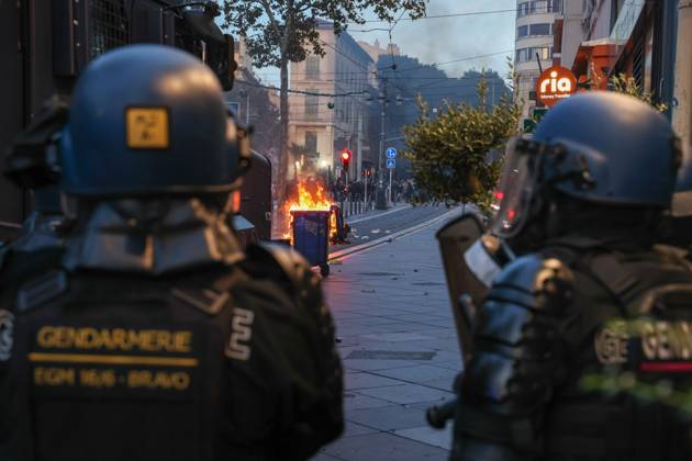 PROTESTS ON OCTOBER 24 PHOTOPQR LA PROVENCE Gilles Bader Marseille Oct. 24, 2026 Protests in Marseille throughout the day on October 24, 2026; end of the protest and clashes near Réformés, France, Oct. 24, 2026 Another day of protests this Saturday, and amid fears of renewed violence and looting, restrictions on freedom of movement and assembly have multiplied, drawing sharp criticism from civil liberties groups Marseille BdR France  Copyright: xPHOTOPQR LAxPROVENCE MAXPPPxGillesxBaderx 20261024PVL8197 20261024PVL8197