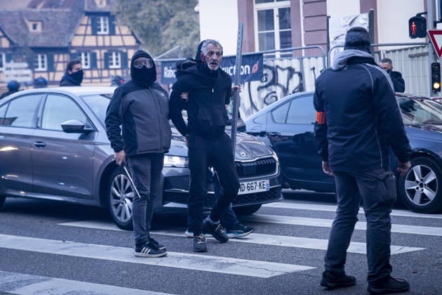 Demonstration and clashes between protesters and police in Strasbourg STRASBOURG, FRANCE - OCTOBER 24: Protesters clash with law enforcement officers during a demonstration in the city centre of Strasbourg, France on October 24, 2026. Police officers intervene to disperse groups of protesters as tear gas is deployed. Clashes, projectile throwing and property damage are reported in several streets. Barricades and burning vehicles reflect the tense situation surrounding the protest. Elyxandro Cegarra Anadolu Strasbourg France. Editorial use only. Please get in touch for any other usage.  Copyright: x2026xAnadoluxElyxandroxCegarrax
