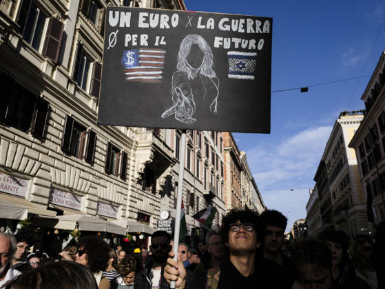 Rome Anti-War Demonstration Rome, Italy, October 24, 2026. Demonstrators take part in an anti-war march, under the slogan Fuori l™Italia dalla guerra (Keep Italy Out of the War). Protesters, opposing Italy™s involvement in wars, military rearmament and the Italian government™s policies. Rome Italy Copyright: xWWW.ANDREACALANDRA.COMx