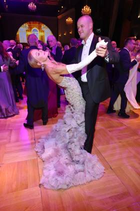 Leipziger Opernball 2026 Jenny Elvers, Paul Jolig erster Tanz, Leipziger Opernball 2026, Oper Leipzig, Datum: 24.10.2026 Copyright: xEventpress Kratschx