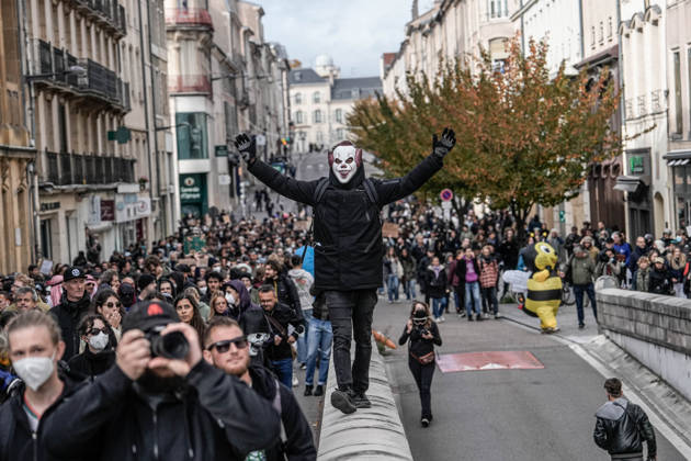Police intervene in demonstrators amid ongoing protests in Nancy NANCY, FRANCE - OCTOBER 24: Protesters holding banners gather as police take security measures during a demonstration amid ongoing social and political tensions in Nancy, France, on October 24, 2026. Muhammed Said Tako Anadolu Nancy France. Editorial use only. Please get in touch for any other usage.  Copyright: x2026xAnadoluxMuhammedxSaidxTakox