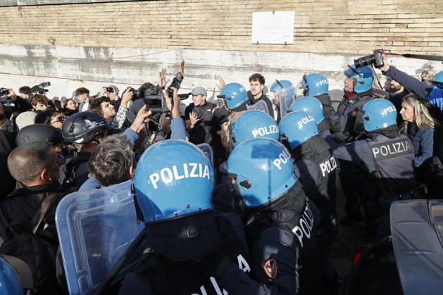Demonstration against the Italian government in Rome ROME, ITALY, OCTOBER 24: Anti-riot police officers face demonstrators during a protest against the Italian government in Rome, Italy, on October 24, 2026. Riccardo De Luca Anadolu Rome Italy. Editorial use only. Please get in touch for any other usage.  Copyright: x2026xAnadoluxRiccardoxDexLucax