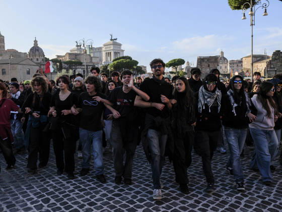 Rome Anti War Protest Demonstrators march together during an anti-war protest in Rome, Italy on October 24, 2026. Demonstrators took part in an anti-war march under the slogan Keep Italy Out of the War . Protesters further voiced opposition to Italy s involvement in armed conflicts, military rearmament and government policies. Rome Lazio Italy Copyright: xAndreaxCalandrax