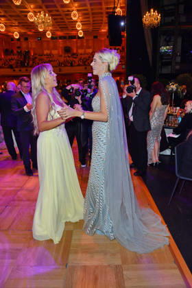 Annemarie Eilfeld und Verena Kerth beim Leipziger Opernball 2026 in der Oper Leipzig am 24.10.2026