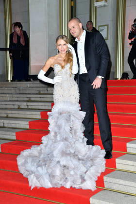 Jenny Elvers mit Sohn Paul Jolig beim Leipziger Opernball 2026 in der Oper Leipzig am 24.10.2026