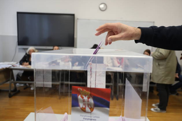 Serbia Parliamentary Election Voters cast their ballots at a polling station during early parliamentary election at Fifth Belgrade Gymnasium in Blegrade, Serbia on October 25, 2026. 6.45 million registered voters are eligible to elect the 250 members of the National Assembly amid a political crisis and ongoing student-led protests demanding greater accountability and action against corruption.  Stringer PIXSELL